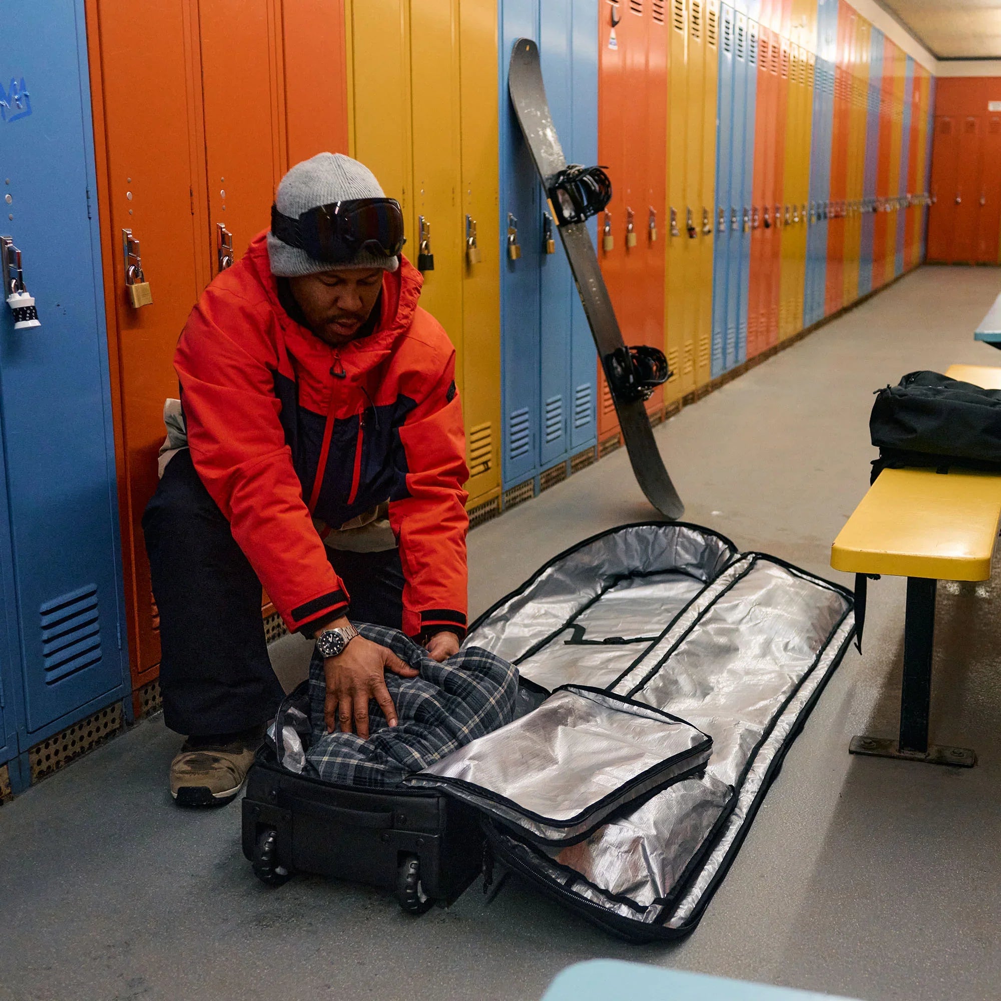 Dakine Low Roller Snowboard Bag 2026